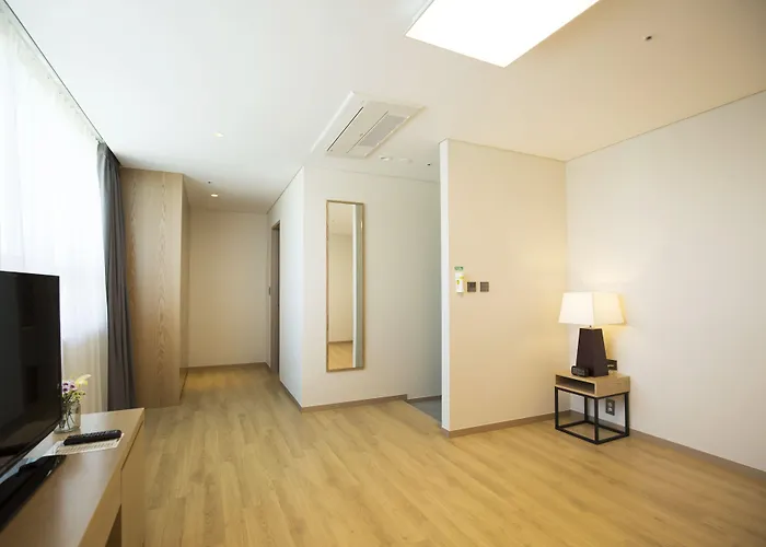 Western Haeundae 4*